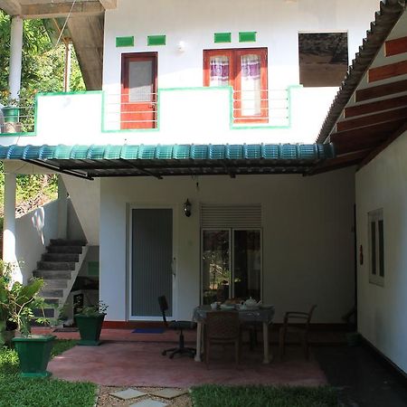 Little Mount Guest House Mirissa Extérieur photo