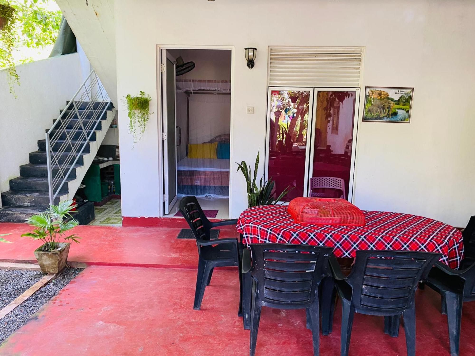 Little Mount Guest House Mirissa Extérieur photo